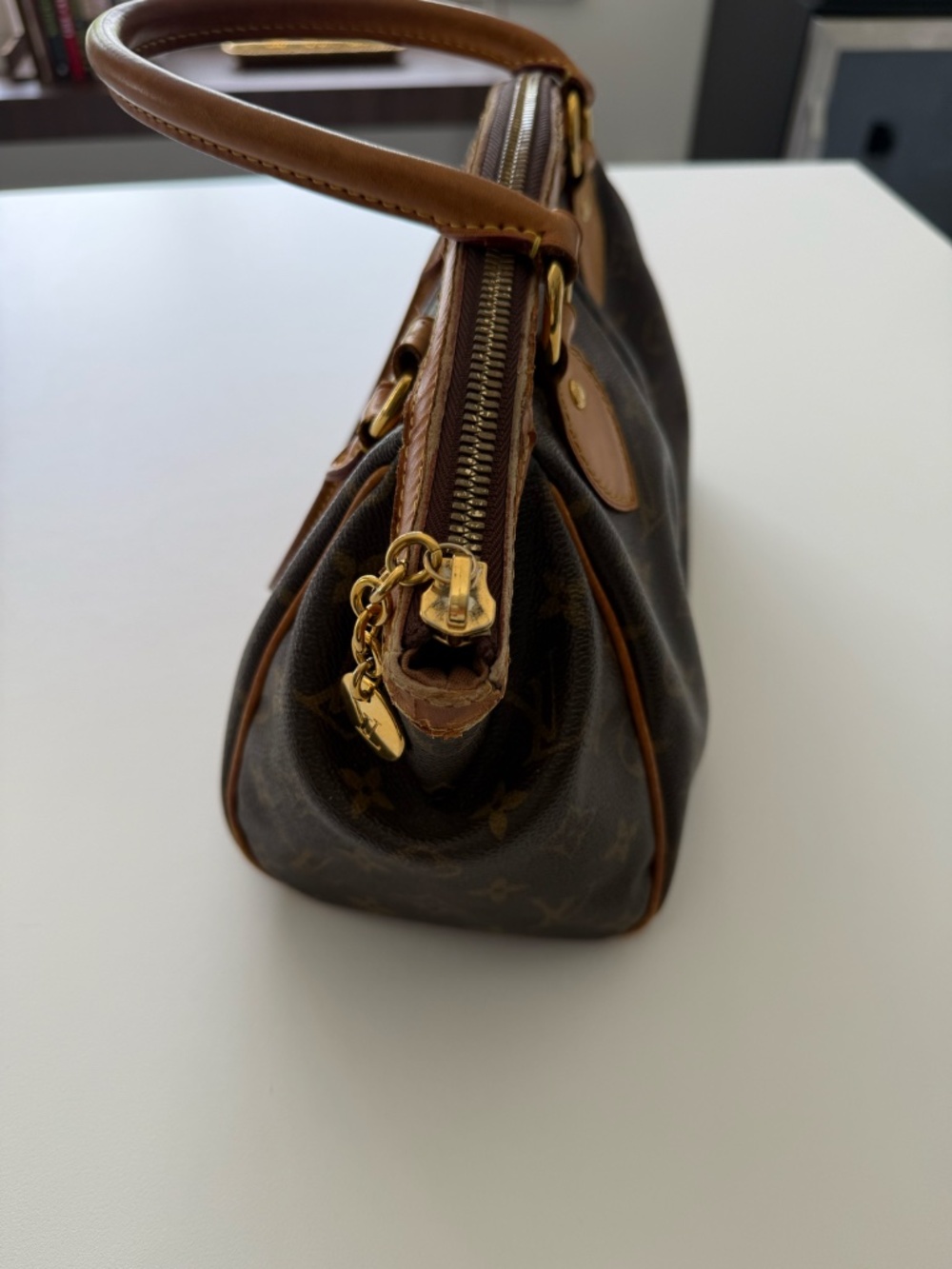 ✨ Louis Vuitton Tivoli PM Monogram Handbag ✨ - Picture 14 of 14
